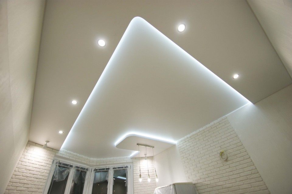 Заказать парящие натяжные потолки в г. Полесск